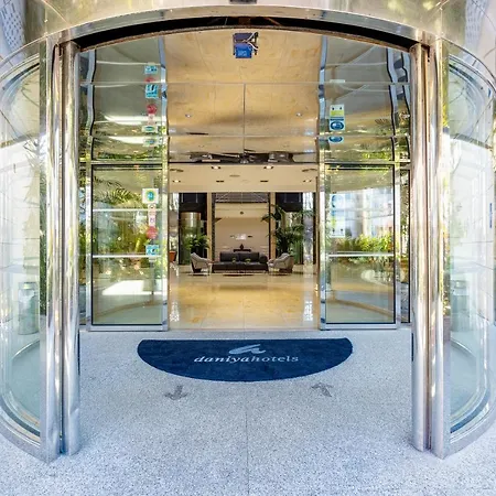 Готель Daniya & Business 4*