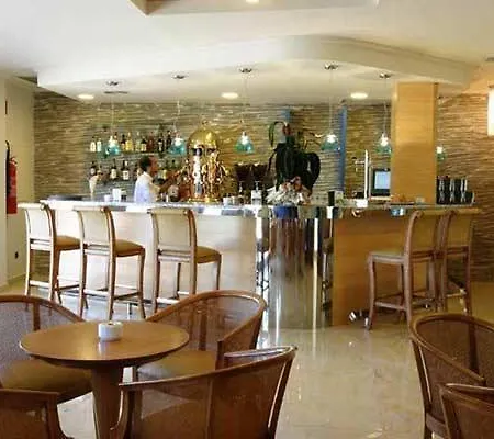 Готель Daniya & Business 4* 4*