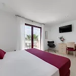 Daniya & Business 4* Ξενοδοχείο