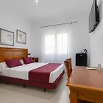 Ξενοδοχείο Daniya & Business 4* 4*