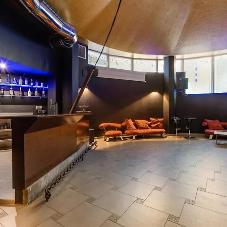 Daniya & Business 4* Отель 4*