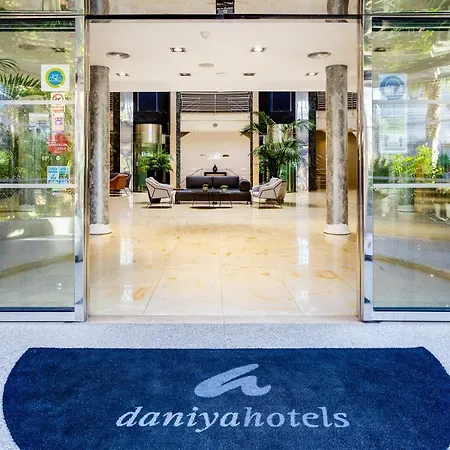 Отель Daniya & Business 4* Дения