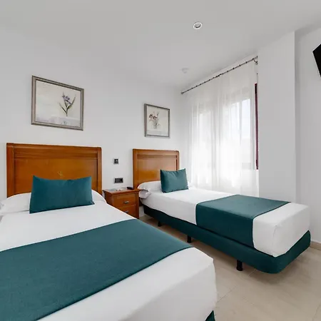 Szálloda Daniya & Business 4*