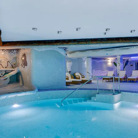 Daniya & Business 4* Hotel 4*