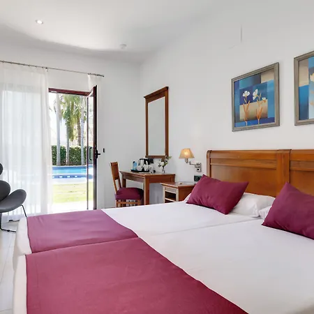 Hotel Daniya & Business 4*