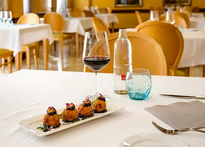 ホテル Daniya & Business 4*