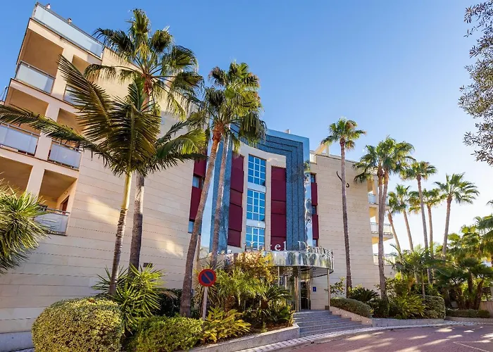 Hotel Daniya & Business 4* Denia