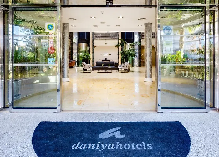 Hotel Daniya & Business 4* Denia