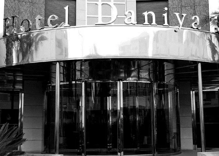 ホテル Daniya & Business 4* デニア