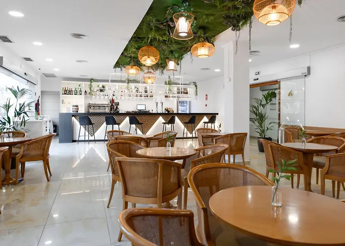 Daniya & Business 4* ホテル 4*