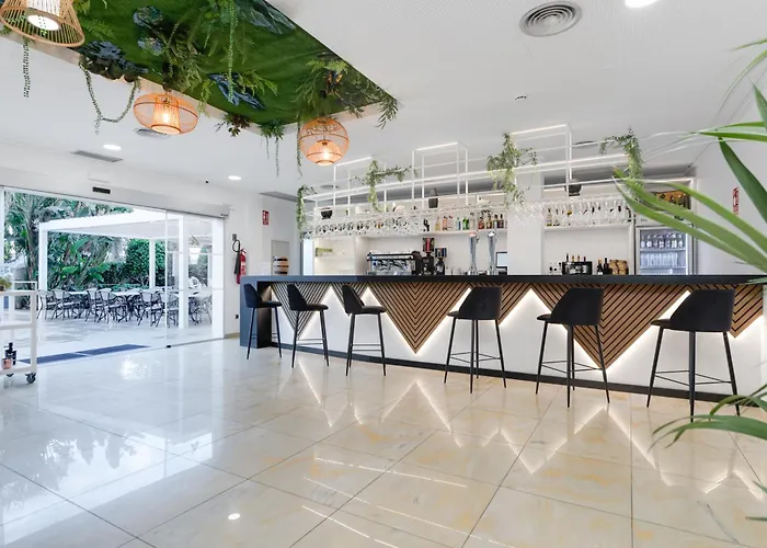 Otel Daniya & Business 4* Denia