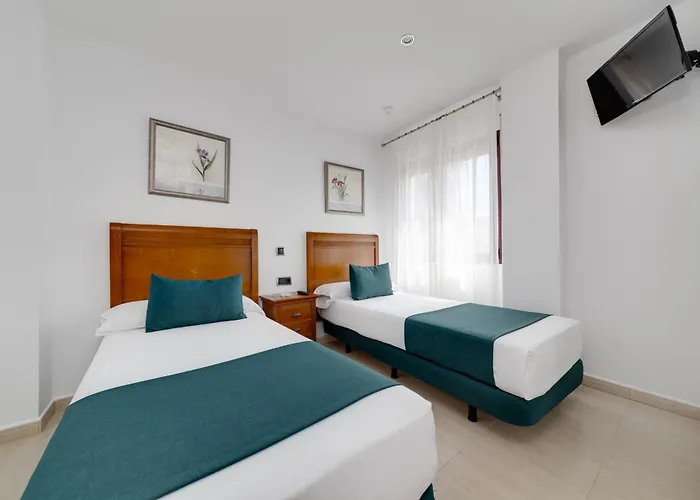 Hotel Daniya & Business 4*