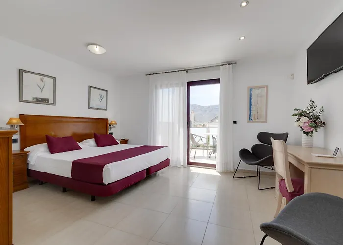 Daniya & Business 4* Denia