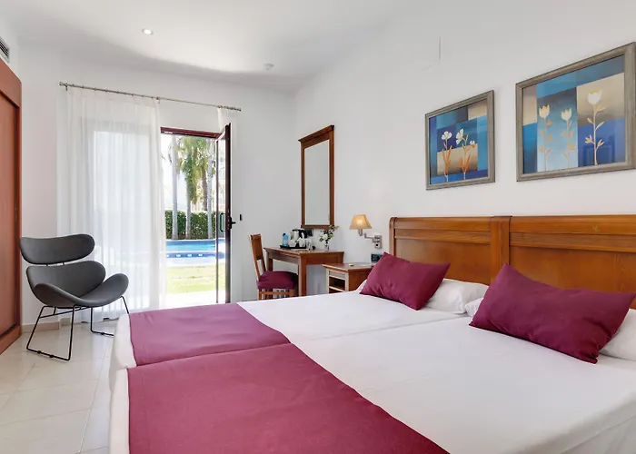 Hotel Daniya & Business 4*