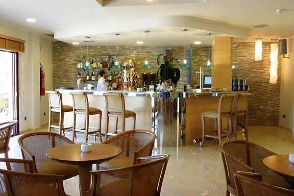 ホテル Daniya & Business 4* 4*