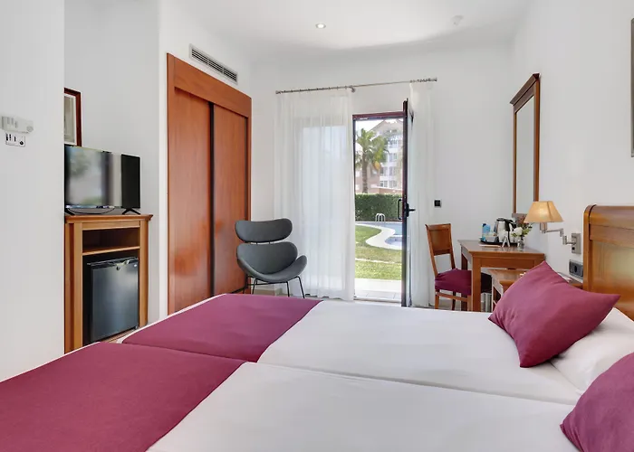 Daniya & Business 4* Hotel